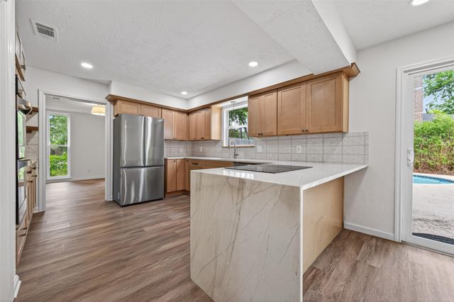 6511 Bayonne Drive, Spring, TX 77389