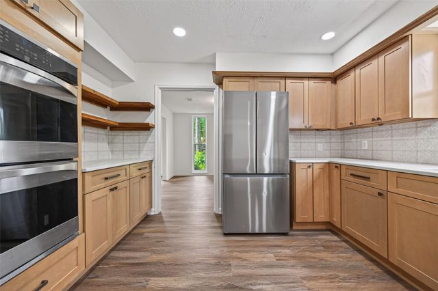 6511 Bayonne Drive, Spring, TX 77389