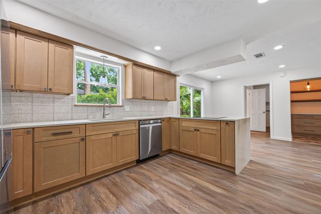 6511 Bayonne Drive, Spring, TX 77389