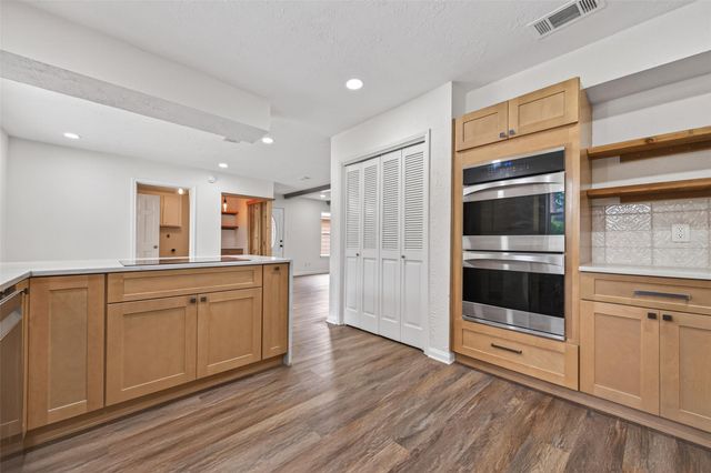 6511 Bayonne Drive, Spring, TX 77389