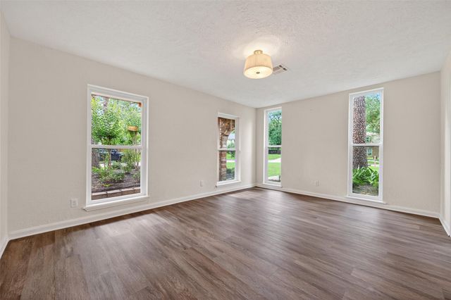 6511 Bayonne Drive, Spring, TX 77389
