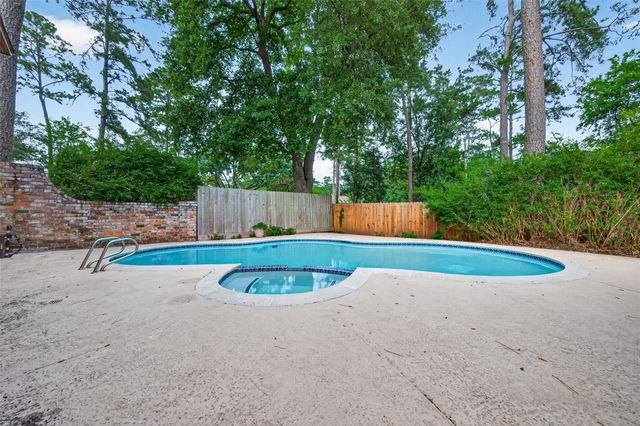 6511 Bayonne Drive, Spring, TX 77389