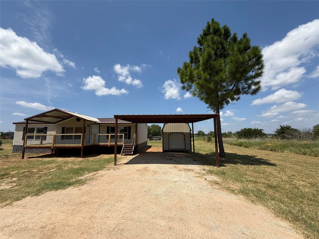 609 Clover Lane, Possum Kingdom Lake, TX 76449