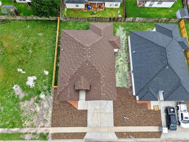 6857 La Salle Dr, Corpus Christi, TX 78414