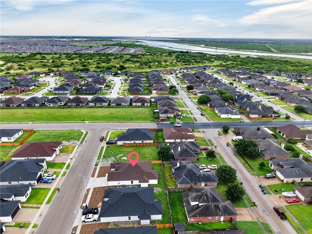 6857 La Salle Dr, Corpus Christi, TX 78414