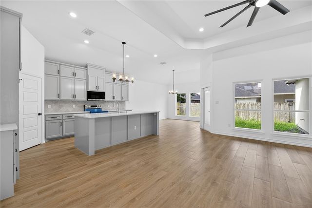6857 La Salle Dr, Corpus Christi, TX 78414
