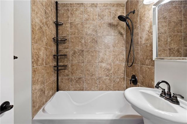 1217 Boulevard Place, Eau Claire, WI 54703