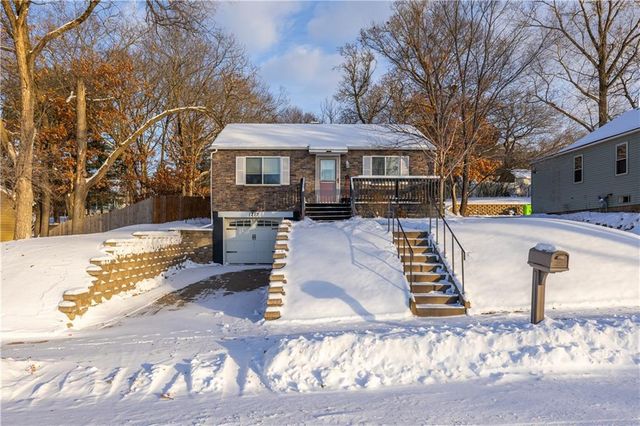 1217 Boulevard Place, Eau Claire, WI 54703