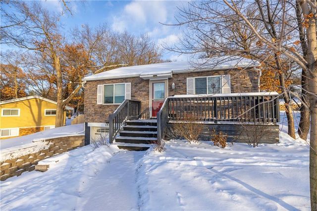 1217 Boulevard Place, Eau Claire, WI 54703