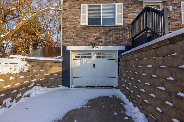 1217 Boulevard Place, Eau Claire, WI 54703