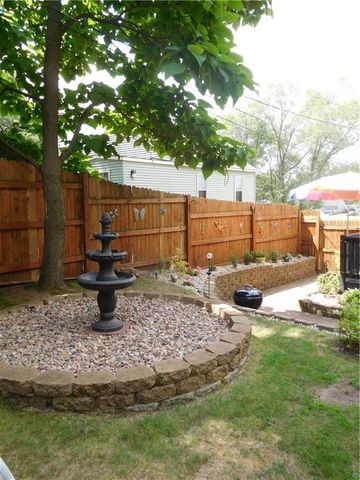 1217 Boulevard Place, Eau Claire, WI 54703