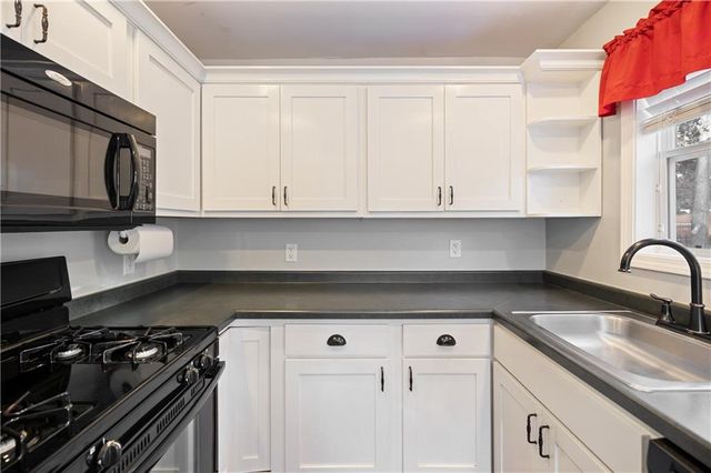 1217 Boulevard Place, Eau Claire, WI 54703