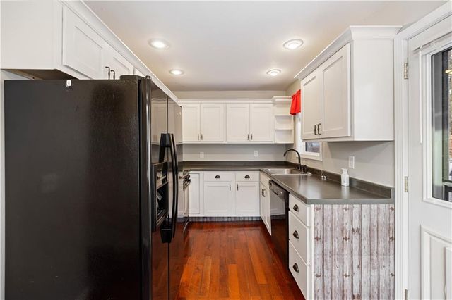 1217 Boulevard Place, Eau Claire, WI 54703