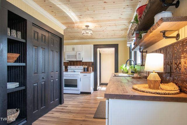 855 Marion Avenue, Bristol, TN 37620