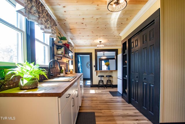 855 Marion Avenue, Bristol, TN 37620