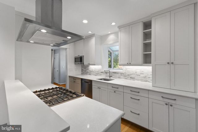4909 AURORA DR, Kensington, MD 20895