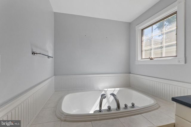 4909 AURORA DR, Kensington, MD 20895