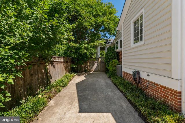 4909 AURORA DR, Kensington, MD 20895