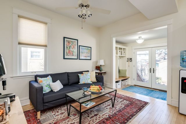 1032 Clinton Avenue, Oak Park, IL 60304