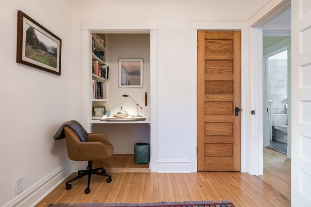 1032 Clinton Avenue, Oak Park, IL 60304