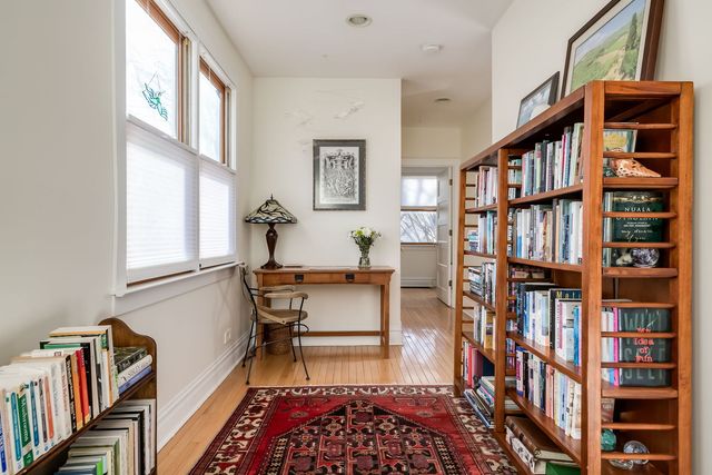 1032 Clinton Avenue, Oak Park, IL 60304