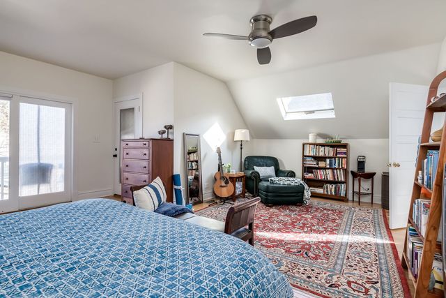 1032 Clinton Avenue, Oak Park, IL 60304