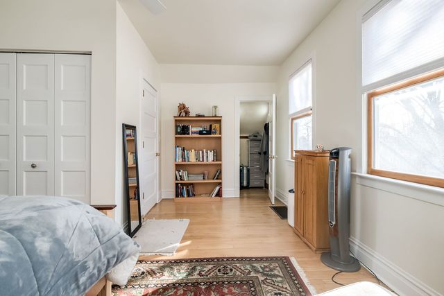 1032 Clinton Avenue, Oak Park, IL 60304