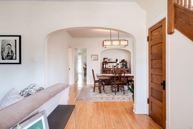 1032 Clinton Avenue, Oak Park, IL 60304