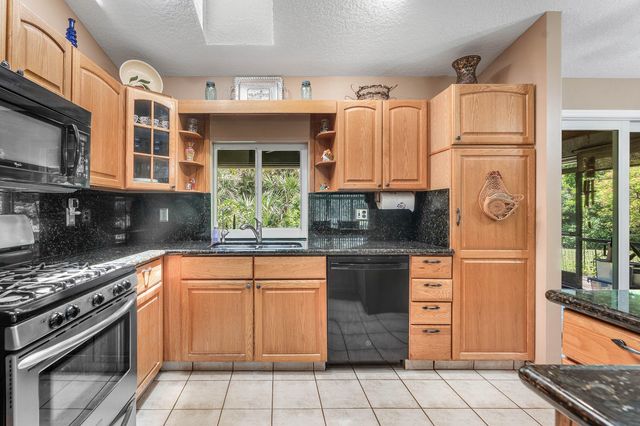 13548 74th Street N, West Palm Beach, FL 33412