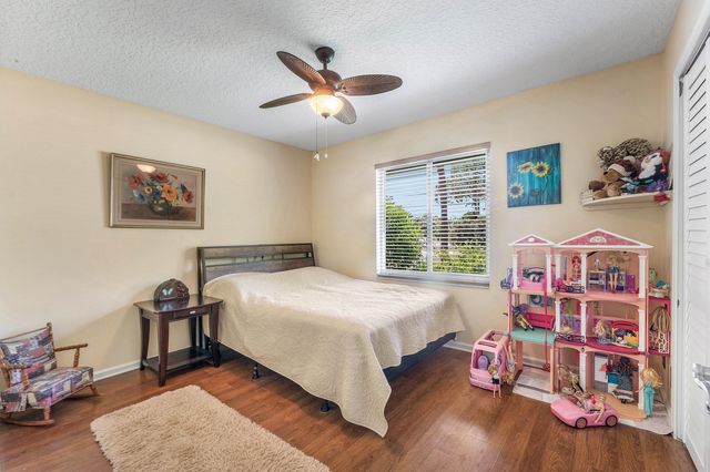13548 74th Street N, West Palm Beach, FL 33412
