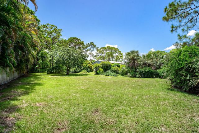 13548 74th Street N, West Palm Beach, FL 33412