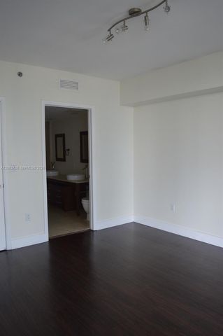 475 Brickell Avenue 1814, Miami, FL 33131