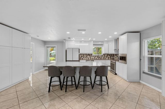 2388 Zeder Avenue, Delray Beach, FL 33444