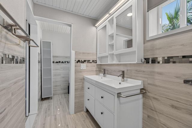 2388 Zeder Avenue, Delray Beach, FL 33444
