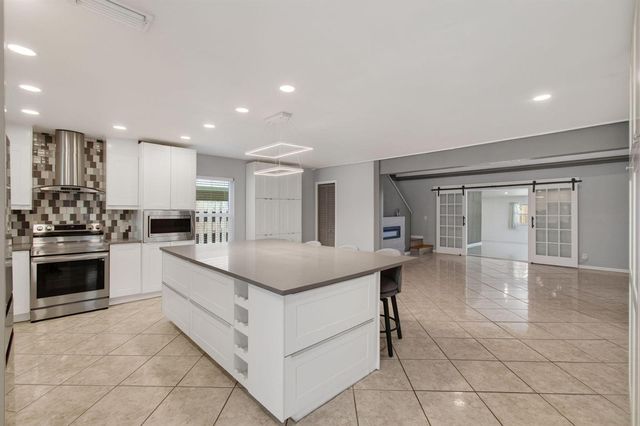 2388 Zeder Avenue, Delray Beach, FL 33444