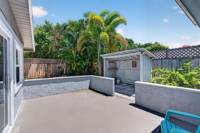 2388 Zeder Avenue, Delray Beach, FL 33444