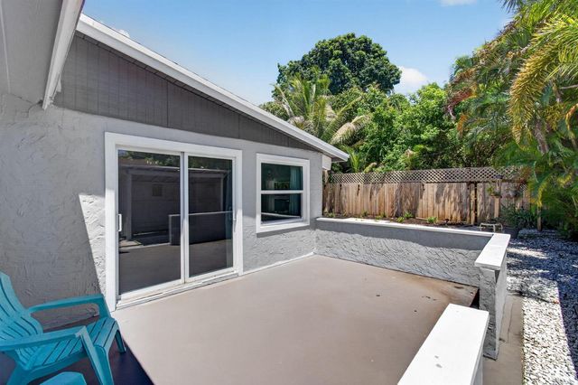 2388 Zeder Avenue, Delray Beach, FL 33444