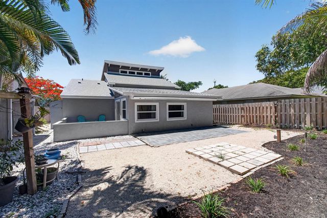 2388 Zeder Avenue, Delray Beach, FL 33444