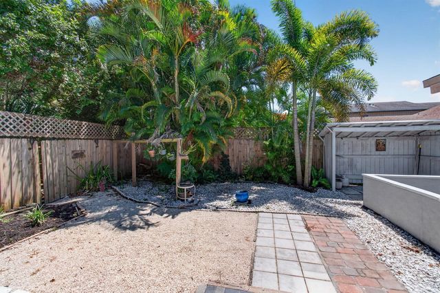2388 Zeder Avenue, Delray Beach, FL 33444
