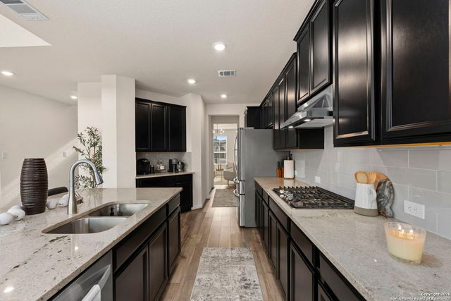 9565 Witten Drive, San Antonio, TX 78254