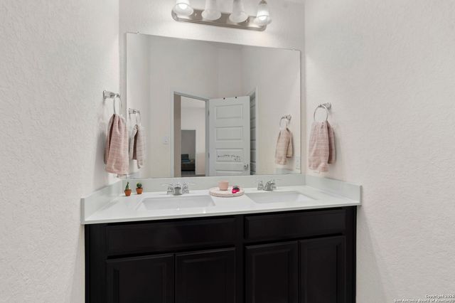 9565 Witten Drive, San Antonio, TX 78254