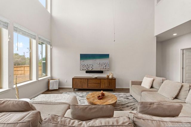 9565 Witten Drive, San Antonio, TX 78254