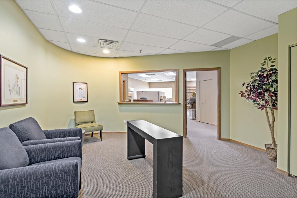 250 2nd Avenue S 205, Minneapolis, MN 55401 — photo 2