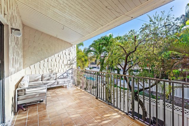 236 SE 10th Avenue, Pompano Beach, FL 33060