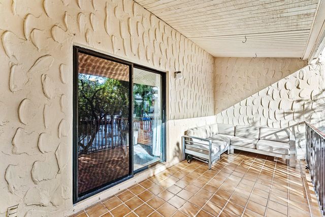 236 SE 10th Avenue, Pompano Beach, FL 33060