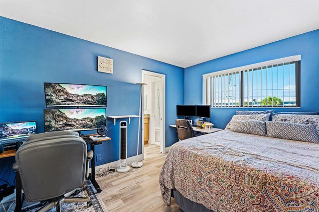 236 SE 10th Avenue, Pompano Beach, FL 33060