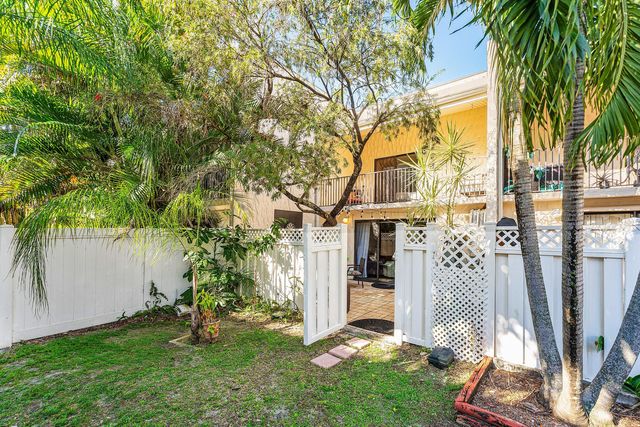 236 SE 10th Avenue, Pompano Beach, FL 33060