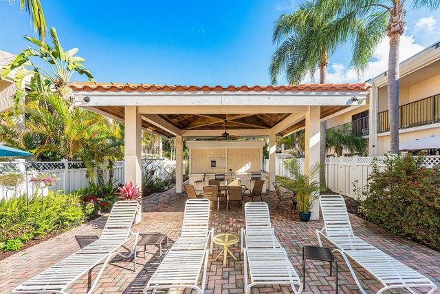 236 SE 10th Avenue, Pompano Beach, FL 33060