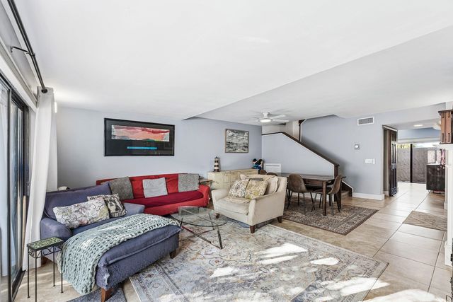 236 SE 10th Avenue, Pompano Beach, FL 33060