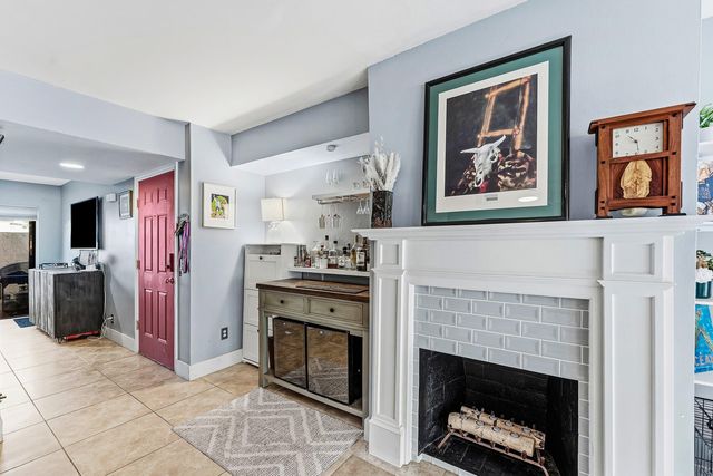 236 SE 10th Avenue, Pompano Beach, FL 33060